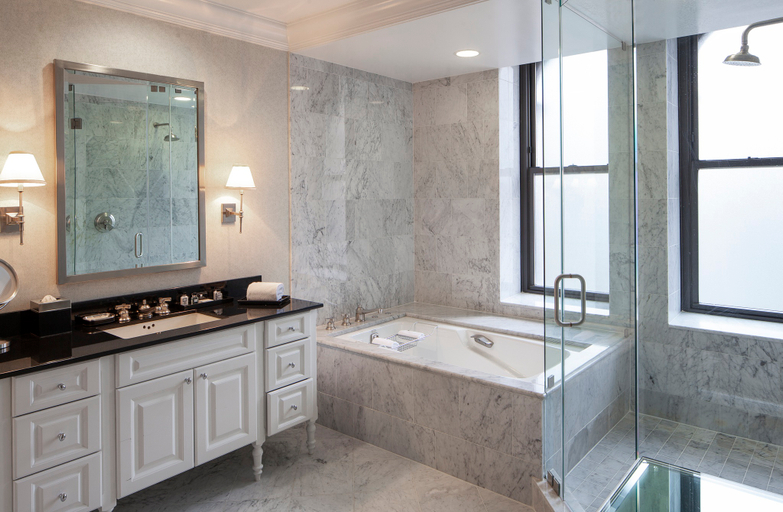 Bathroom 5, The Manhattan Club, New York