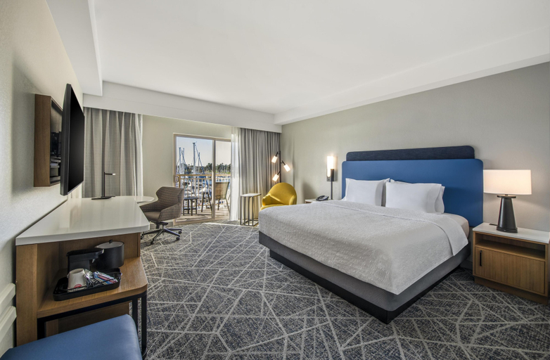 Bedroom 3, Hampton Inn Channel Islands Harbor/Oxnard, Ventura