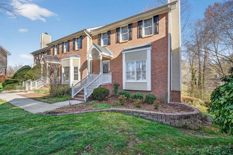 Exterior 2, Modern 4br Retreat Near Everything 4 Bedroom Condo, Guilford