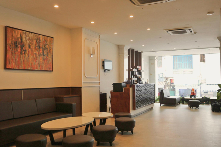 Public Area 2, Aluna Hotel, District 1