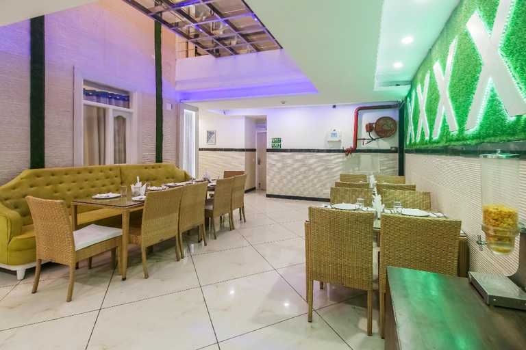 Food & Drinks 5, Diamond Plaza, Chandigarh