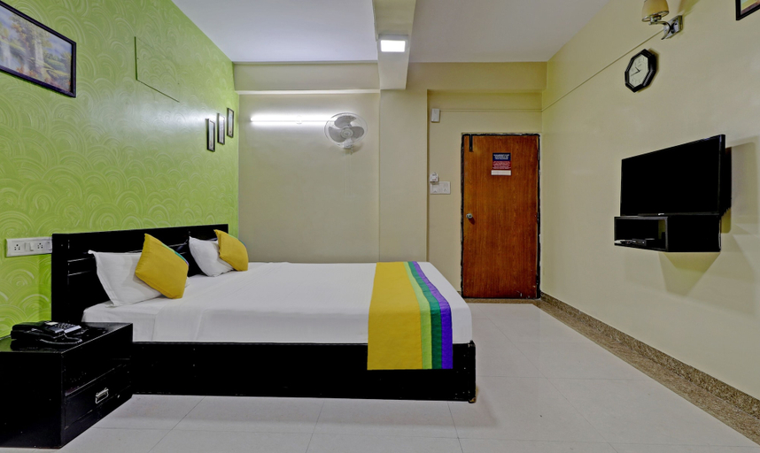 Room 4, Palm Emirates, Koramangala, Bangalore