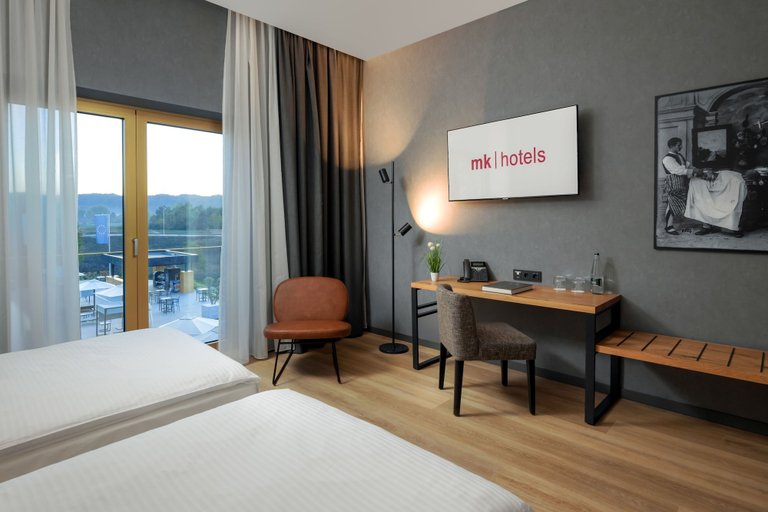 Bedroom 4, mk hotel tirana, Tiranës