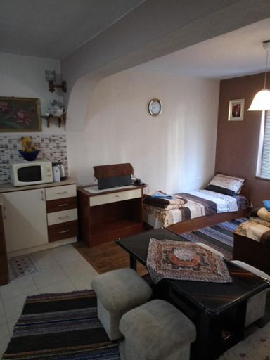 Others 5, Пандова къща, Sandanski