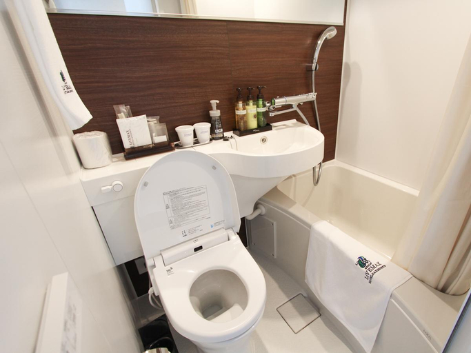 Bathroom 4, HOTEL LiVEMAX Osaka Yodoyabashi, Osaka