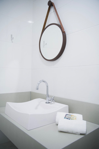Bathroom 4, Di Palazzo, Ametista do Sul