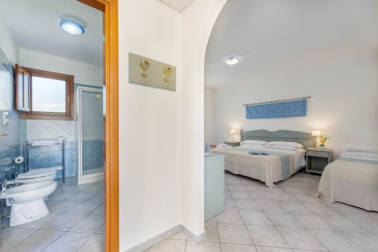 Bathroom, HOTEL BIDERROSA, Nuoro