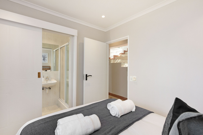 Bedroom 3, Villa Kyma by HostAgents, City of Cape Town