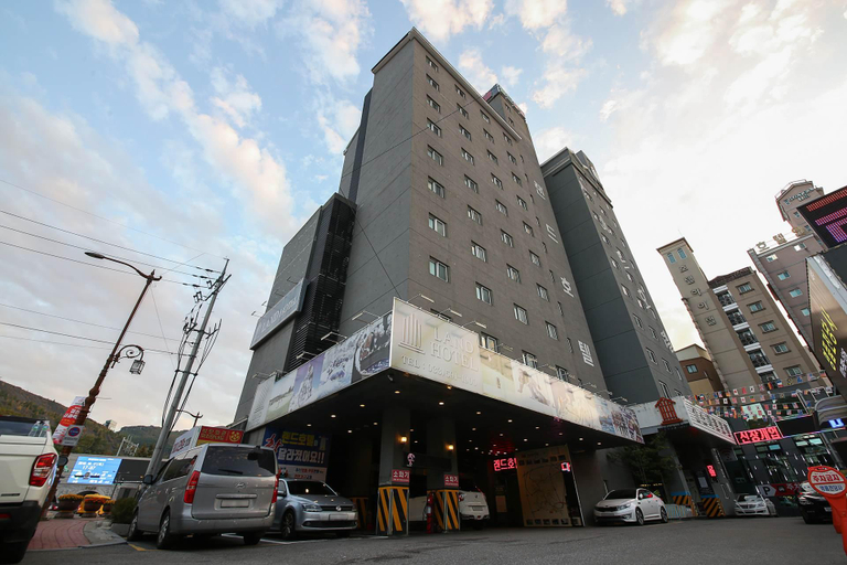 Exterior & Views, Jeongseon Land Hotel, Jeongseon