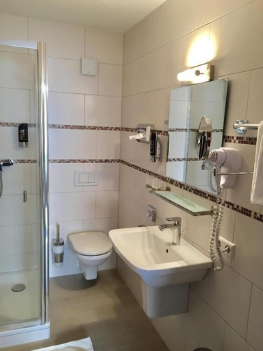 Bathroom 5, Haus Mechthild, Böblingen