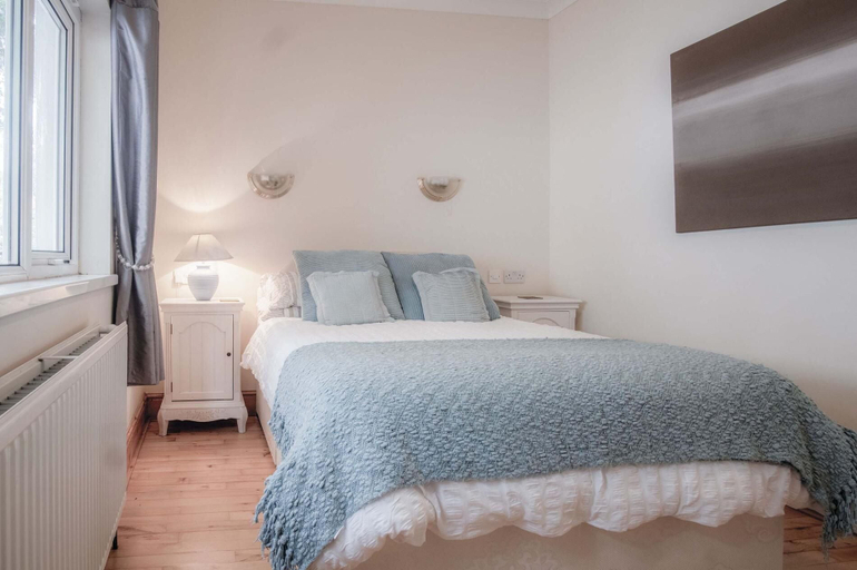 Bedroom 3, Rose Cottage - 3 Bed Cottage - New Hedges - Tenby, Pembrokeshire