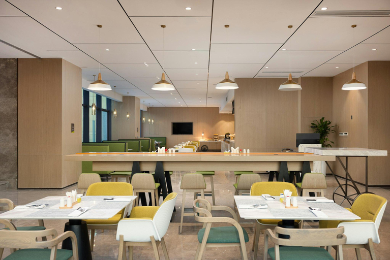Food & Drinks 5, Home2 Suites by Hilton Chengdu Huaizhou New City, Chengdu