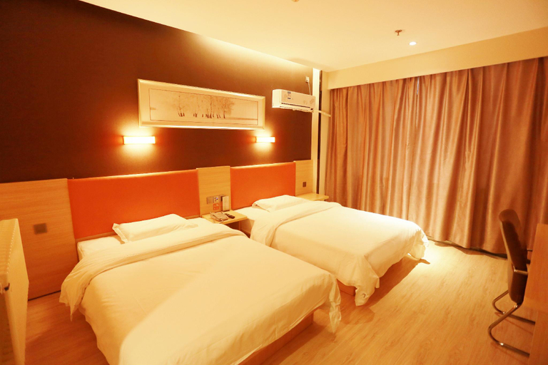 Bedroom 3, 7 Days Premium Weihai Shandong University Sea Bathing, Weihai