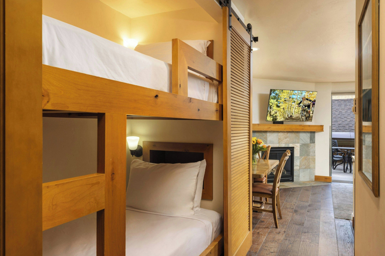 Bedroom 3, The Landmark, Eagle
