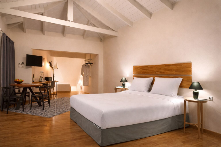 Bedroom 3, Lotus Center Inn, Attica