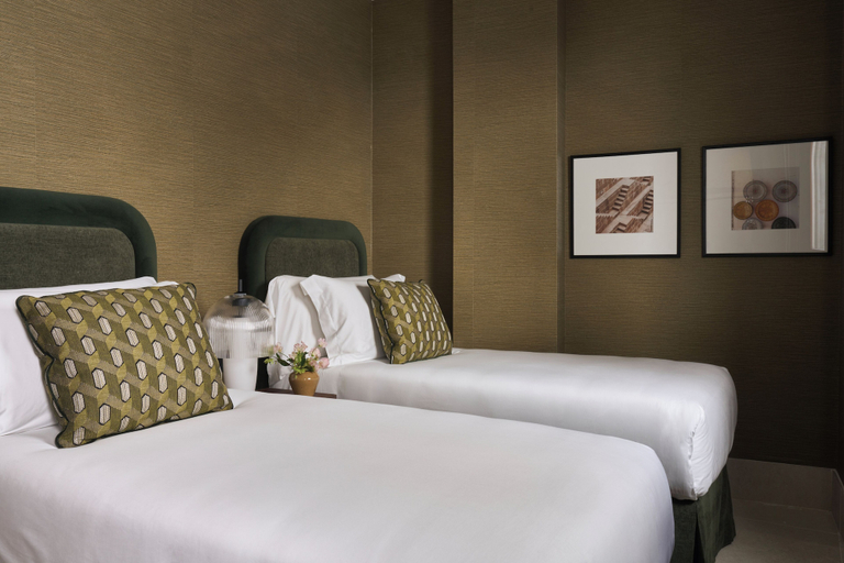 Room 2, Seda Residences, Granada