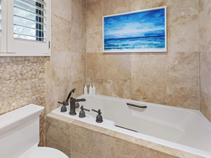 Bathroom 4, Wailea Ekahi - CoralTree Residence Collection, Maui