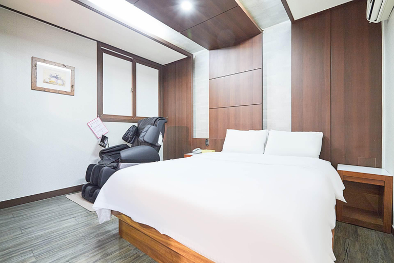 Bedroom 2, Incheon (Songdo) Bobos, Yeonsu