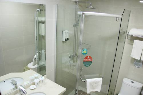Bathroom 3, GreenTree Alliance Yinchuan South Bus Station Hotel, Yinchuan