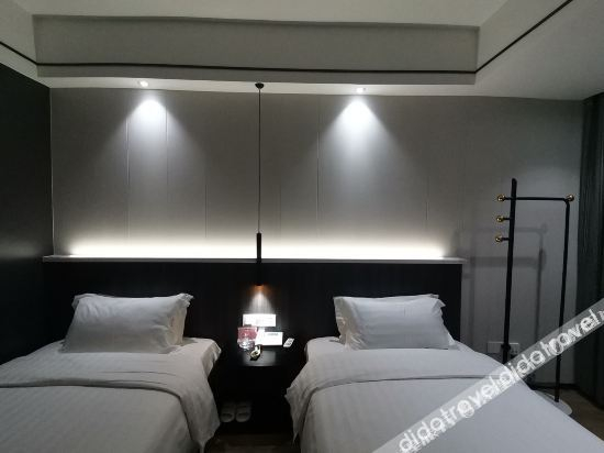 Others 3, Bu Bu Gao Hotel, Yiyang