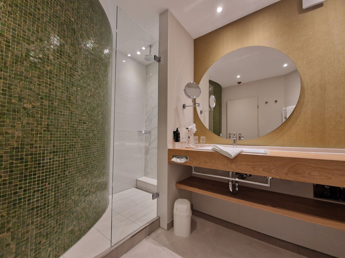 Bathroom 4, Köhlers Forsthaus Wellness & Genuss Hotel, Aurich