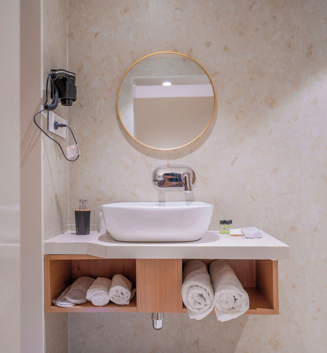 Bathroom 4, Indie Stays Studio Kharadi, Pune