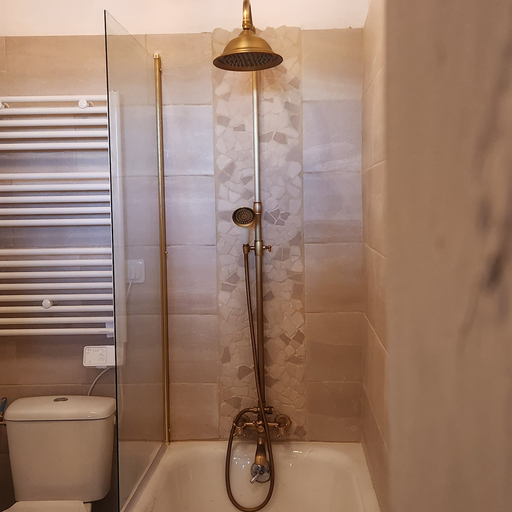 Bathroom 5, Château de Trévien, Tarn