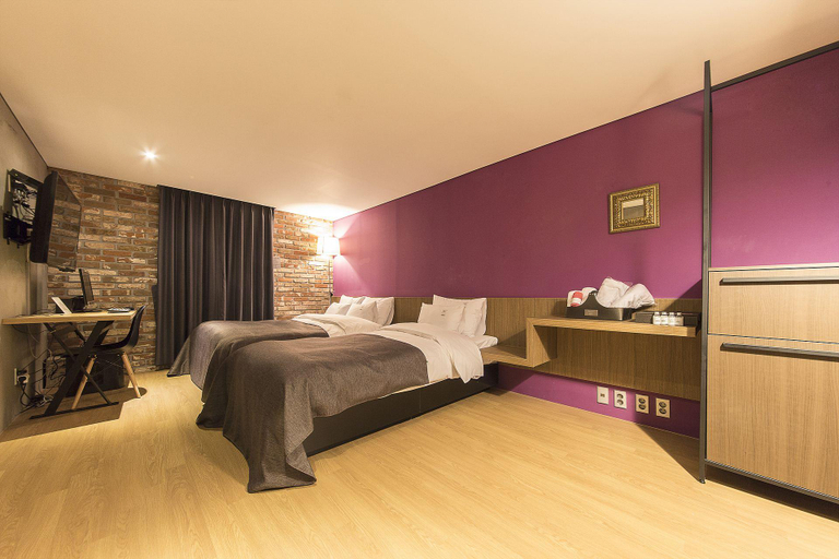 Bedroom 2, Songtan W Hotel, Pyeongtaek