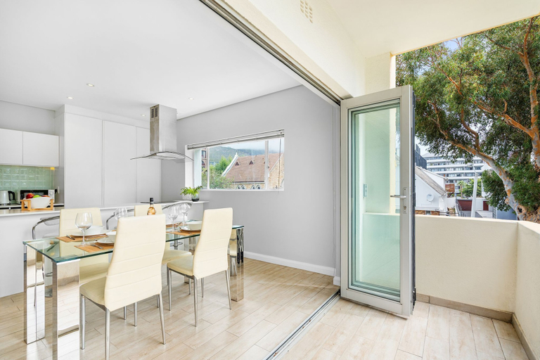 Interior 2, Vernor Court 4, City of Cape Town