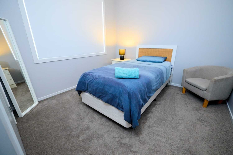Room 5, Family Haven, Logan