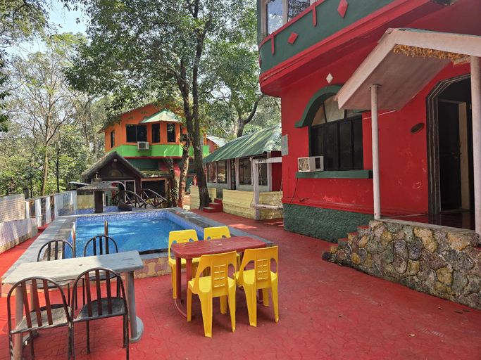 Food & Drinks, Green Hill Resort, Raigarh
