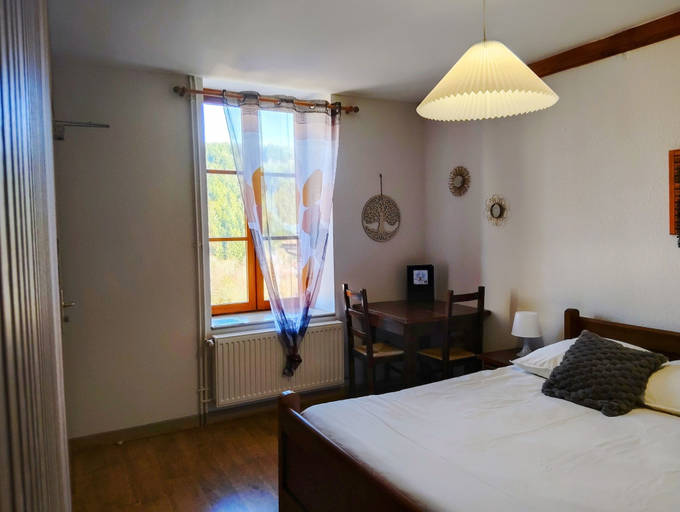 Bedroom 4, L'Auberge de la Source, Loire