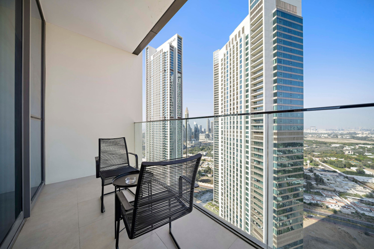 Room 4, Silkhaus High Floor w View Downtown Views, Dubai