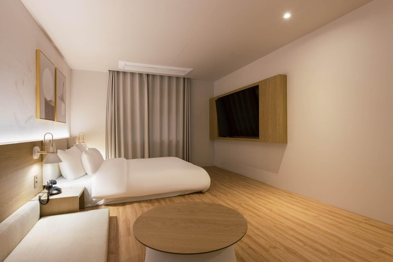Bedroom 4, Dongducheon is pretty, Dongducheon