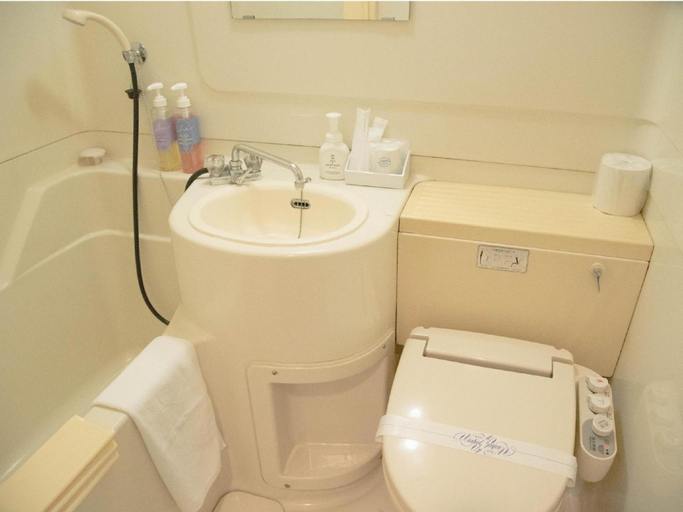 Bathroom 5, Hotel Sun Road, Amakusa