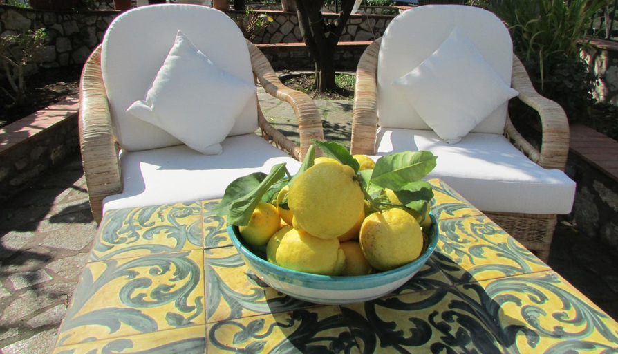 Food & Drinks 2, B&B Palazzo a Mare, Napoli