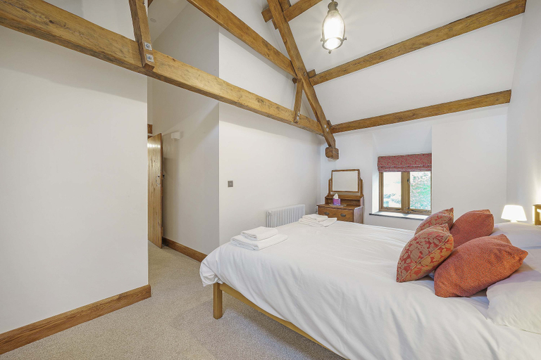 Room 2, Host Stay The Cart House, Powys
