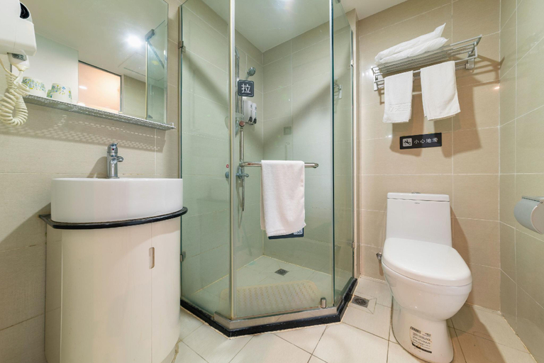 Bathroom 3, 7 Days Inn Dongtai Honglan Road RT-Mart, Yancheng