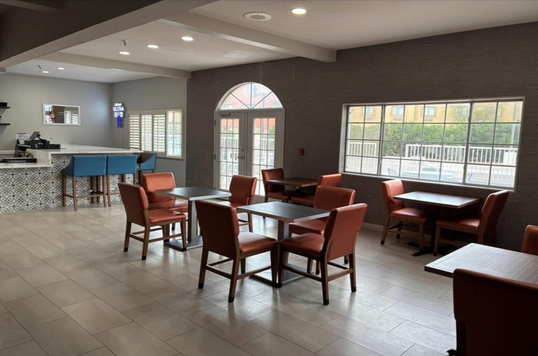 Food & Drinks 5, La Quinta Inn & Suites by Wyndham Safford Copper Valley, Graham