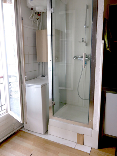 Room 4, Studio Camille Desmoulins Citycosy, Paris
