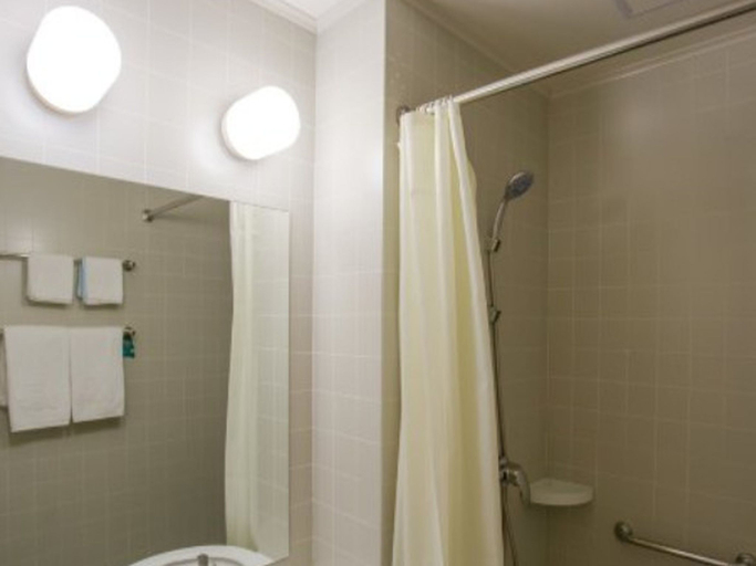 Bathroom 4, Jinjiang Inn Wuhan Linjiaohu Wanda Branch, Wuhan