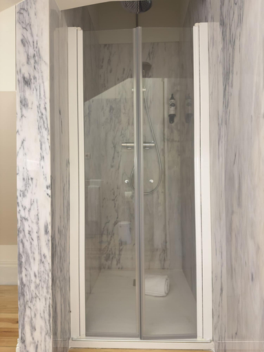 Room 5, Collection 3T in Oporto, Porto