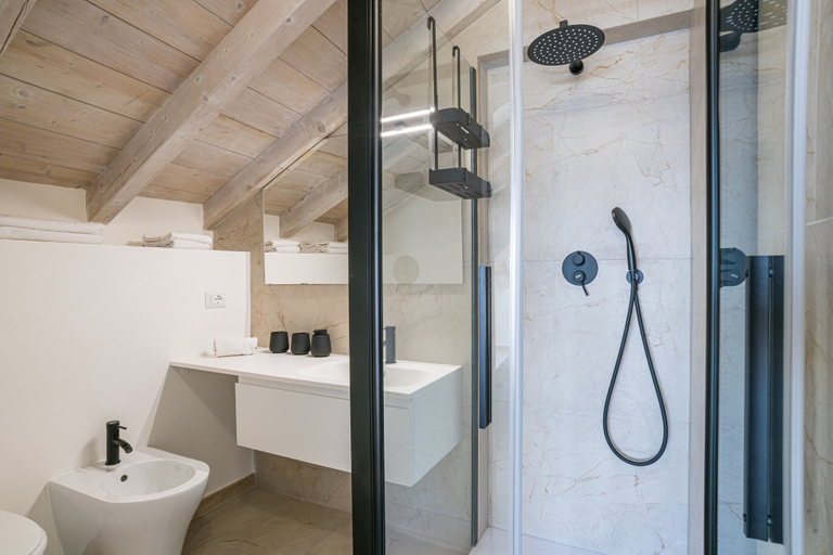 Bathroom 4, Sant' Anna Deluxe, Como
