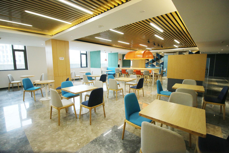 Food & Drinks 3, Holiday Inn Express (Haining Leather City, People's Square), Jiaxing