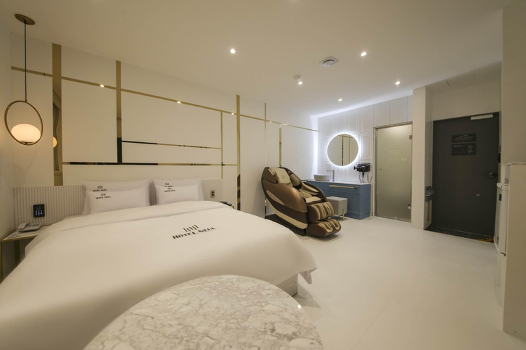 Bedroom 3, Gwangyang Neul Drive-in Hotel, Gwangyang