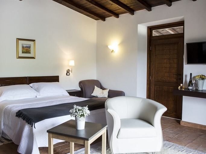Bedroom 3, Casale San Pietro, Frosinone