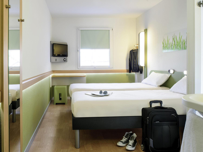 Bedroom 3, ibis budget Alicante, Alicante