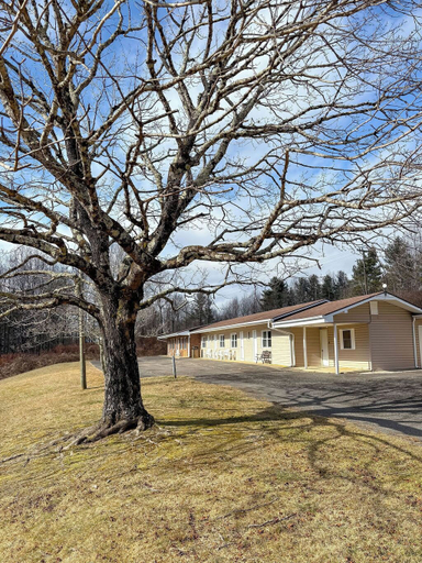 Exterior, Blue Ridge Mountain Inn, Patrick