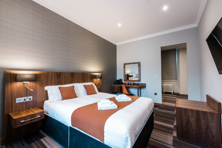 Room 2, The Inn Place, Edinburgh