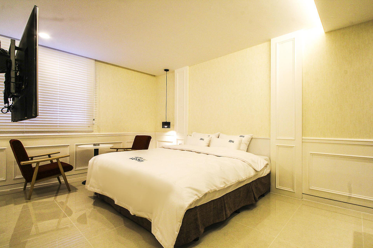 Bedroom 3, Gimhae Jangyu AM Hotel, Gimhae